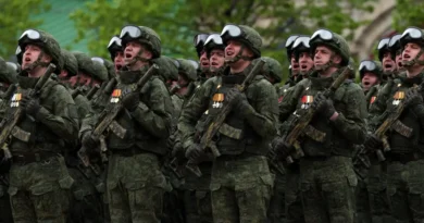 Disrupted Russian supply routes are forcing its troops to walk 18 miles to the front lines, Fedorov says