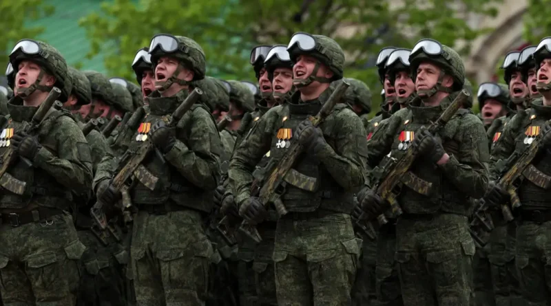 Disrupted Russian supply routes are forcing its troops to walk 18 miles to the front lines, Fedorov says