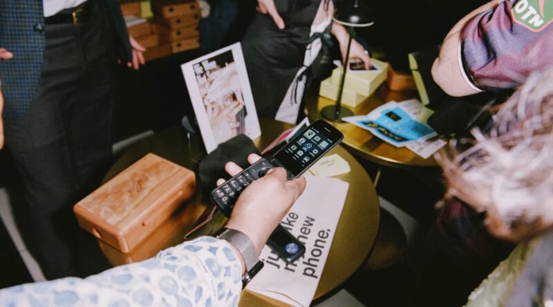 Dumb Co dared me to trade my iPhone for a hacked flip phone | TechCrunch