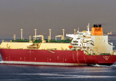 Explainer-What are the risks of an LNG tanker explosion?