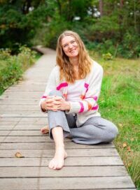 From new beginnings to a very own style: A conversation with Bernadette - The Writing Yogini