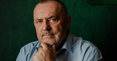 He Was a Russian Political Survivor, Until the Masked Men Appeared