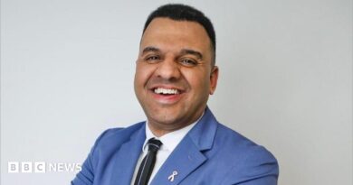 Clive Lawrence head and shoulders