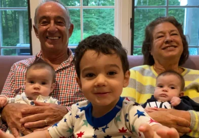 I moved from Argentina to the US. Now I'm torn between spending time with my young kids or my aging parents.