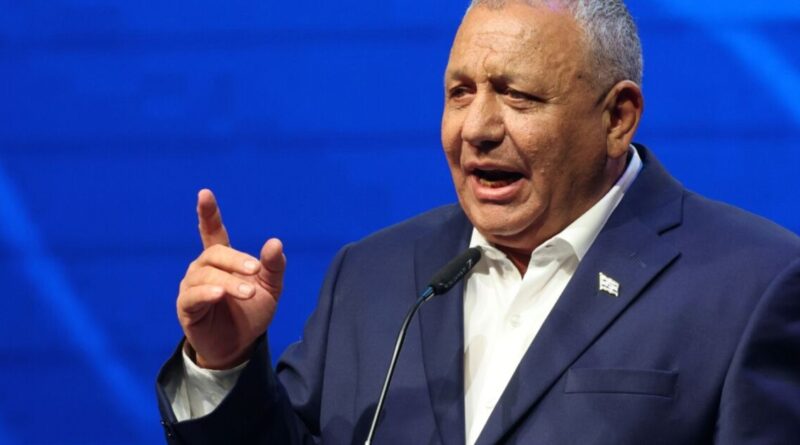 In Israel vote, ex-army chief emerges main rival to Netanyahu
