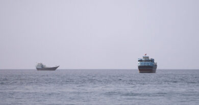 Iran renews attacks on Gulf states after another night of US strikes