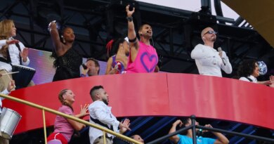Iraqi-born singer Emmanuel Kelly among World Cup half-time show headliners