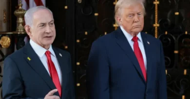 Israeli Prime Minister Benjamin Netanyahu speaks to the media as he is welcomed by U.S. President Donald Trump for meetings at the Mar-a-Lago club in Palm Beach, Florida, U.S., December 29, 2025. REUTERS/Jonathan Ernst