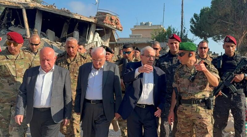 Lebanon PM says Beirut working for 'complete Israeli withdrawal'
