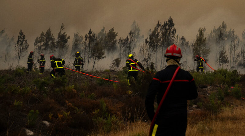 Live Updates: Extreme Heat and Strong Winds Fuel Wildfires in France and Spain