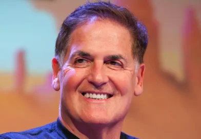 Mark Cuban predicts AI will let workers train for jobs using simulators 'like pilots and race car drivers'