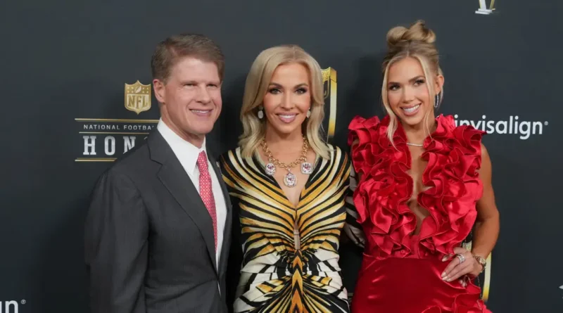 Meet the Hunt family, the billionaires behind the Kansas City Chiefs and one of America's richest dynasties