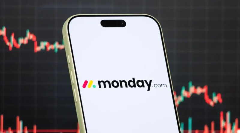 Monday.com lays off hundreds to focuses on AI | TechCrunch