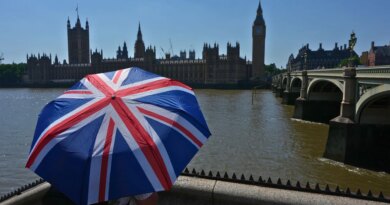More than 2,700 deaths linked to heatwaves in UK
