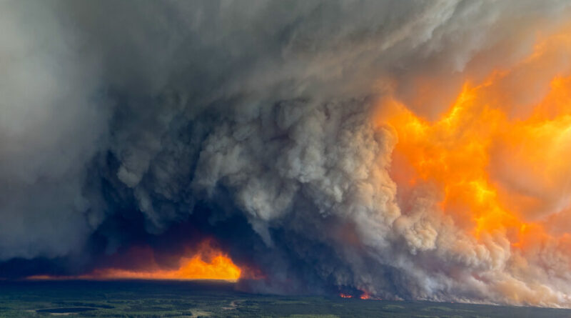 Most Forest Fires in Canada Are Simply Impossible to Put Out