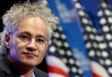 Read Palantir's 9-point manifesto that decries tokenmaxxing and trumpets 'AI sovereignty'