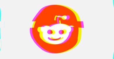 distorted reddit logo
