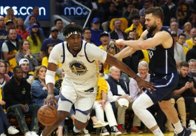 Should The New York Knicks Sign A Third Center?