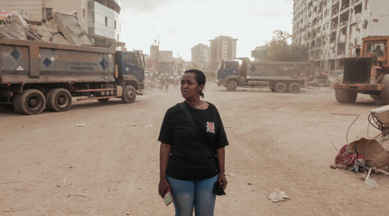 Sifting Through Venezuela Earthquakes’ Rubble, and the Ashes of a Revolution