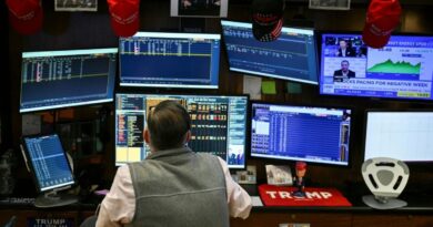 Stock markets recover as oil retreats