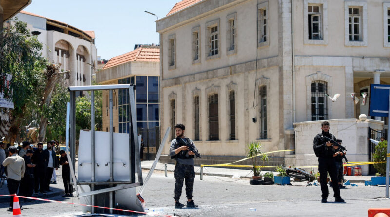 Syria says preliminary probe links Damascus bomb cell to Islamic State