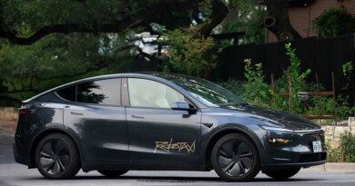 Tesla's robotaxis are moving in reverse | TechCrunch