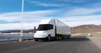 Tesla’s Electric Semi Has Its First Fatal Crash