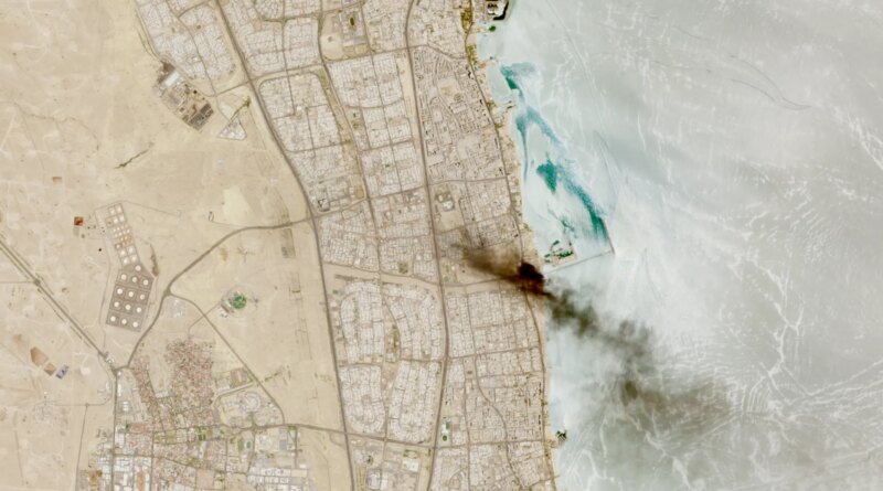 US hits Iran for eighth consecutive night, Iran returns fire on Gulf bases