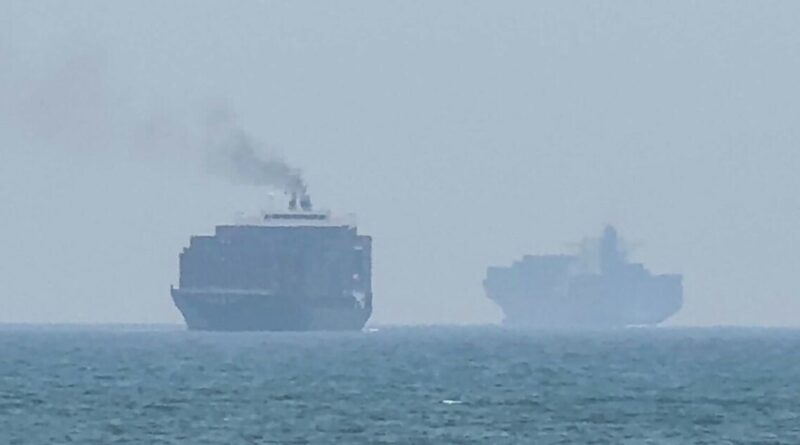 US strikes Iran as Gulf states targeted in flareup over Hormuz