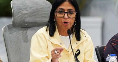 Venezuelan leader marks Independence Day with message of ‘no social unrest’