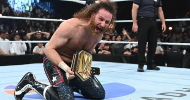 WWE Raw Results As CM Punk Returns To Beat Sami Zayn For The WWE Title