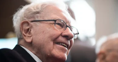 Warren Buffett plans to donate entire Berkshire fortune 'one way or another' by 2034