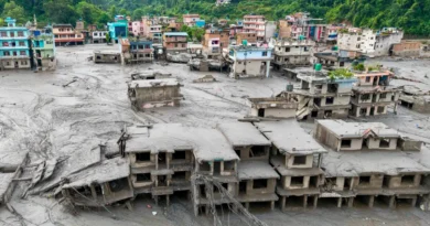 540 foreign tourists from more than 30 countries are missing in Nepal's flash floods