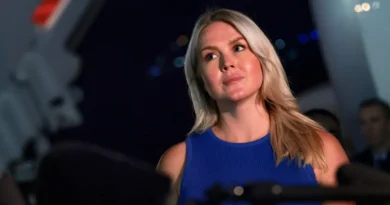 A 'made with AI' label on Karoline Leavitt's departure message on X intensifies the AI watermark debate