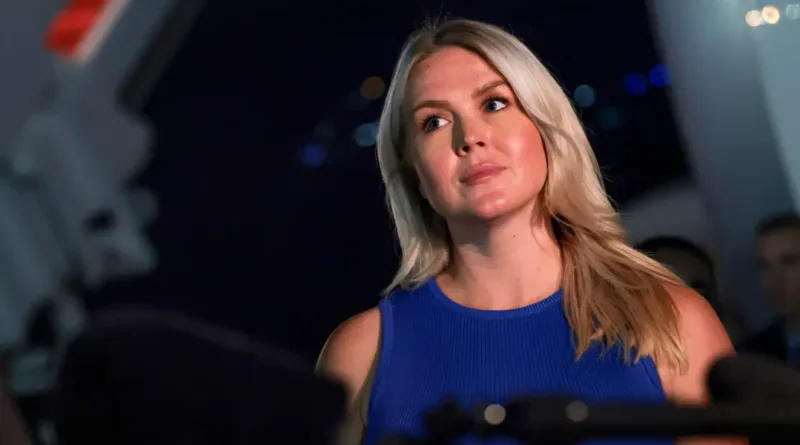 A 'made with AI' label on Karoline Leavitt's departure message on X intensifies the AI watermark debate