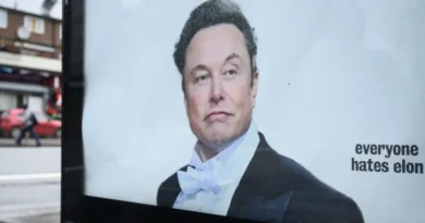 Alex Gibney's Elon doc isn't even out but Musk is already calling it a 'hit job'