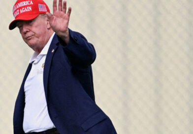 Analysis-Trump heads into midterms short on foreign policy wins