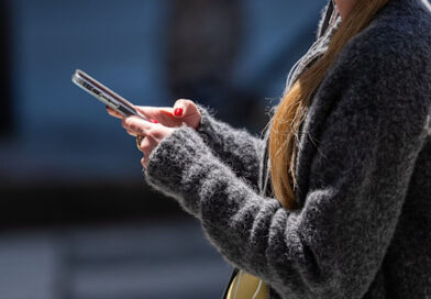 Apple struggles to keep pace with AI ‘bug’ hunters