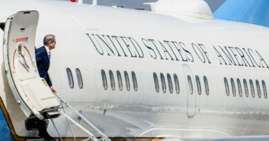 Bessent expects new US secondary sanctions weekly, aiming to increase pressure on Iran