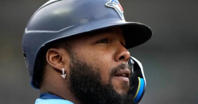 Canada PM Mark Carney Sends 4-Word Vladimir Guerrero Jr With Blue Jays In Last