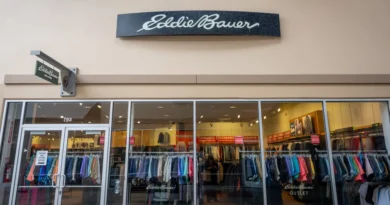 Dozens of retail chains you once loved that don't exist anymore