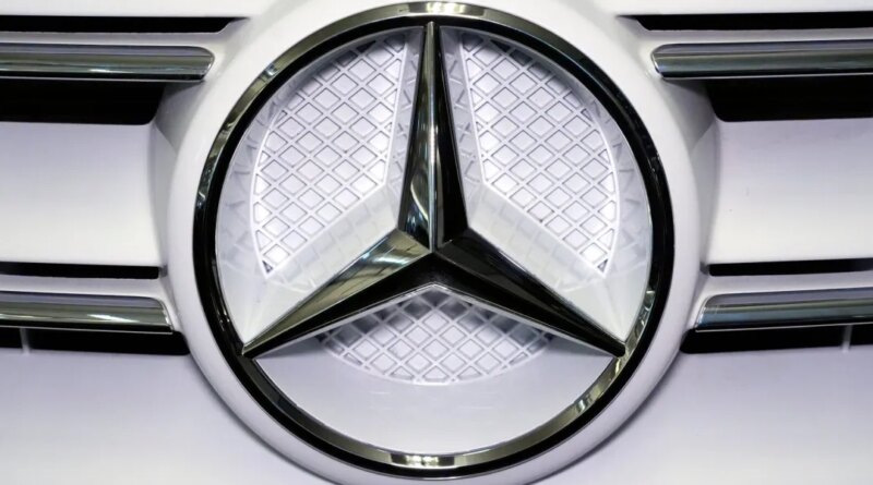 Drivers of Mercedes AMG cars file a class action lawsuit, claiming the front-seat logo gets so hot that it literally brands them and causes burns | Fortune
