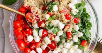 Fresh Caprese Quinoa Salad (15g Protein!)