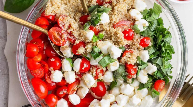 Fresh Caprese Quinoa Salad (15g Protein!)