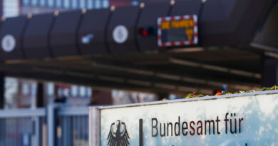 German spy agency opens helpline for those exiled from Russia, China