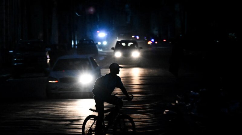 Grid failure plunges Cuba into nationwide blackout