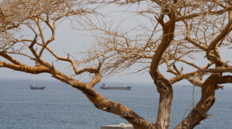 Gulf shipping traffic via Strait of Hormuz falls to six vessels