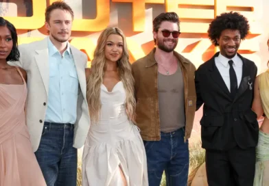 Here's how the real ages of the 'Outer Banks' cast compare to their characters