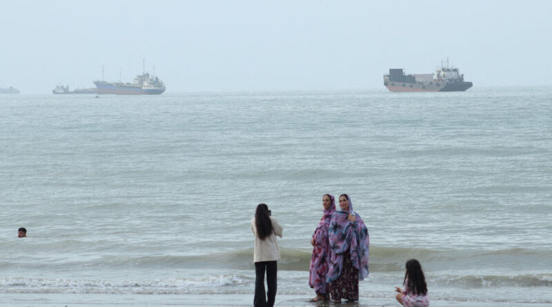 Hormuz traffic slows further after US threatens more economic pressure on Iran