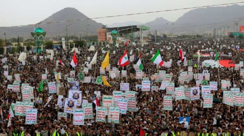 Houthi missile attacks kill 58 Saudi-backed Yemeni govt forces: source